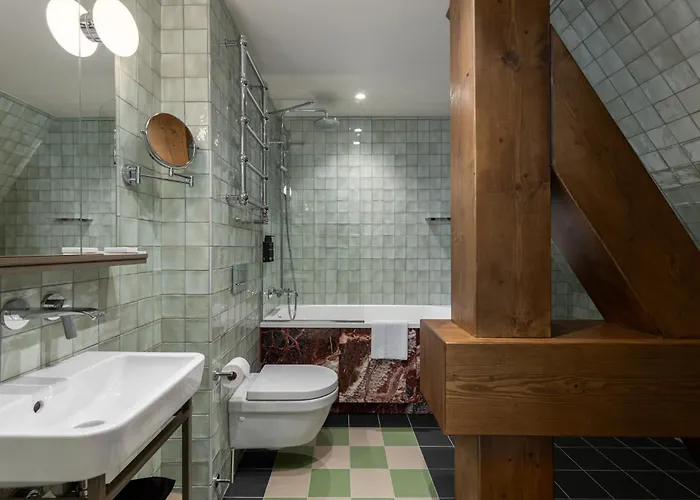 Carillon - Keystone Collection, Opened December 2025 4*